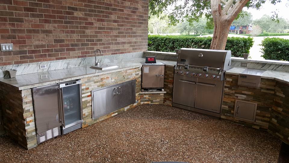 The kitchen looks great but something is missing. It doesn’t look that comfortable yet, right?